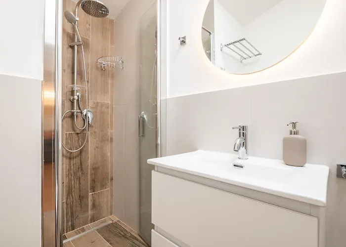 Quiet Hideway 650ft Ponte Vecchio Costa61